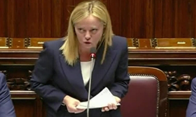 Meloni su gestione Covid: “Il modello adottato finora non ha funzionato, non lo replicheremo”