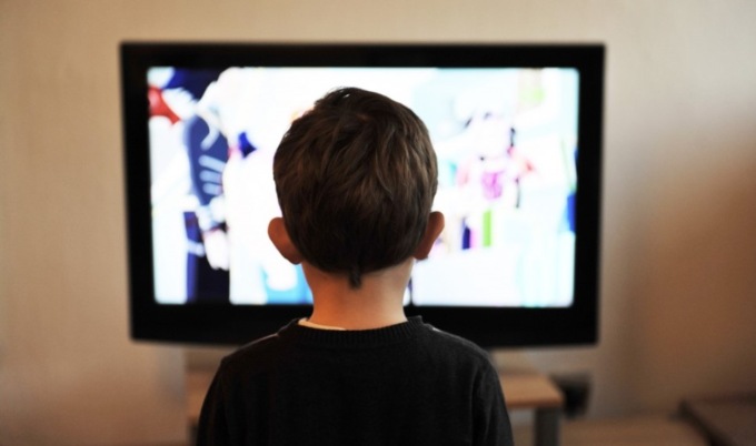 Quanto consumano gli elettrodomestici? Ecco quanto ci costano tv, cellulare, lavatrice e lavastoviglie