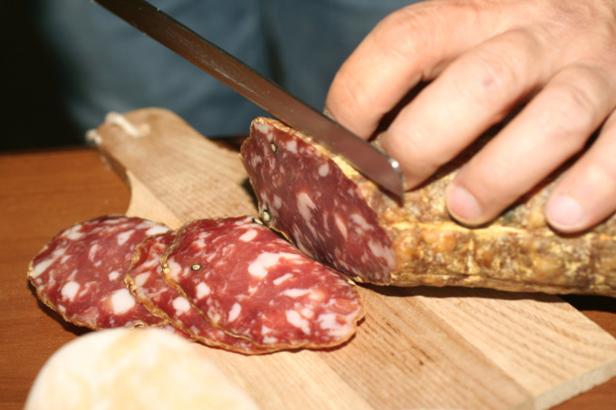 Escherichia coli nel salame: i prodotti ritirati (da non mangiare)