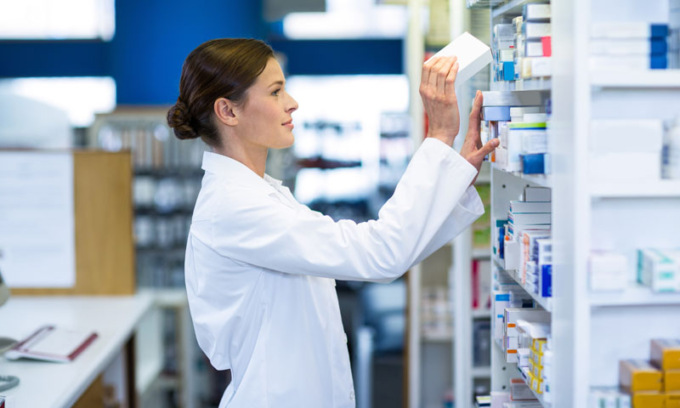 Nuovo allarme: ora mancano anche i farmaci per carenza di materie prime