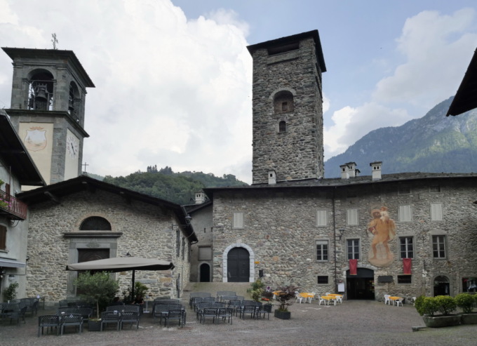 A spasso per Gromo (BG), la “piccola Toledo” del Medioevo, e per Rosazza (BI), il borgo del mistero