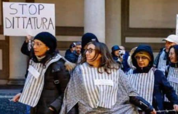 No Vax vestiti da “deportati”: infermiera reintegrata (però già in ferie)