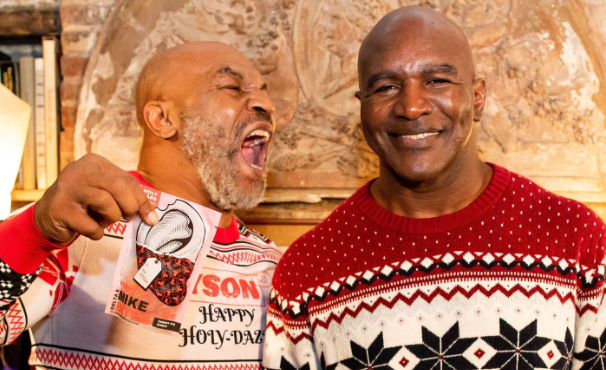 Tyson e Holyfield ora amici: “Se avessi fumato cannabis non gli avrei staccato un orecchio”