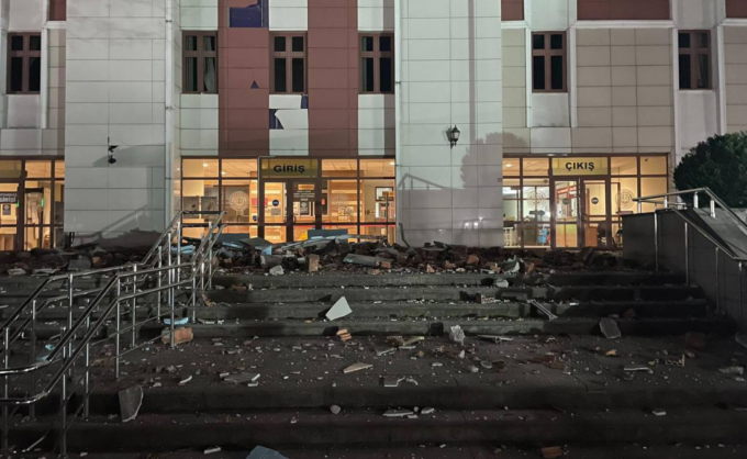 Nella notte terremoto di 6.1 in Turchia e un’ora dopo altro sisma di 3.6 nelle Marche