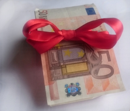 Tredicesima detassata, fino a 1.200 euro in più in busta paga: cosa cambia e le simulazioni