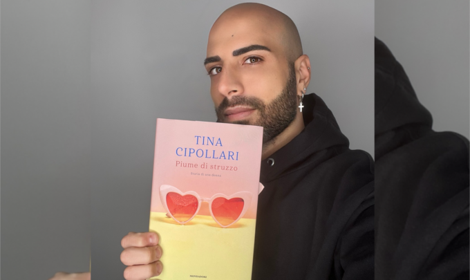 Piume di struzzo: l’Irriverente Simone Di Matteo racconta la biografia di Tina Cipollari