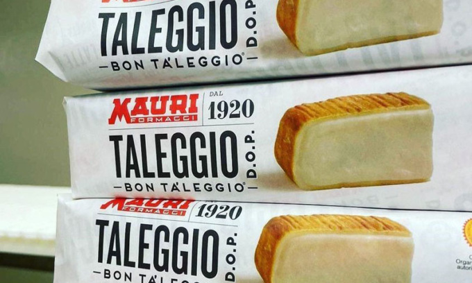 Rischio microbiologico, richiamo del Ministero per il taleggio Dop