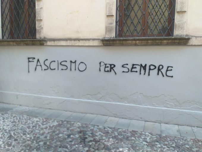 Cinque giovani attivisti di Casapound Padova pizzicati dalla Digos per apologia del Fascismo