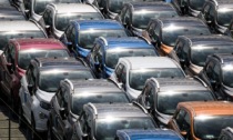 Immatricolazioni auto in aumento, ma il 2022 è negativo