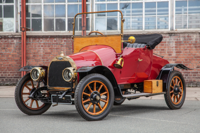 Auto storiche: la Opel 5/12 HP festeggia 110 anni
