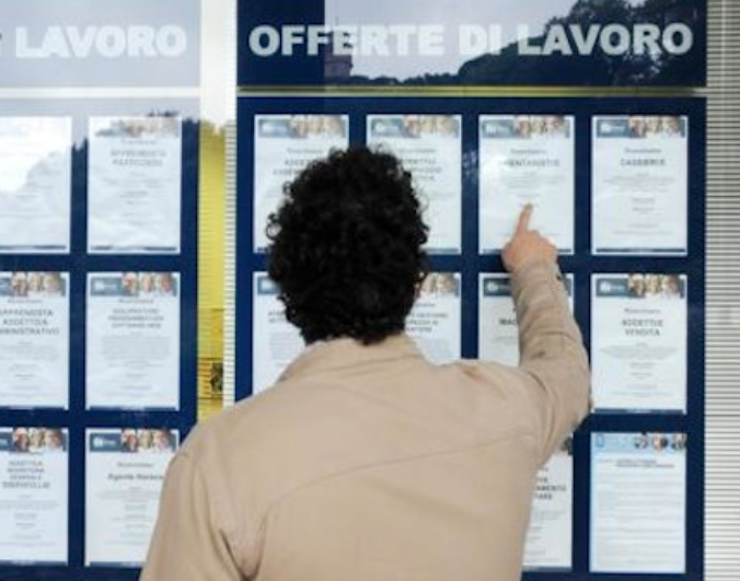 La disoccupazione quest’anno è scesa, ma nel 2023 è destinata a risalire (63mila in più senza lavoro)