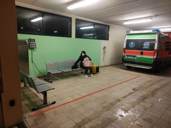 bambino malato mamma freddo ospedale adria rovigo (2)