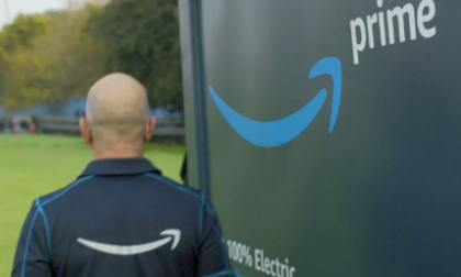 Amazon prepara il più grande licenziamento di massa della sua storia: a casa 18mila dipendenti