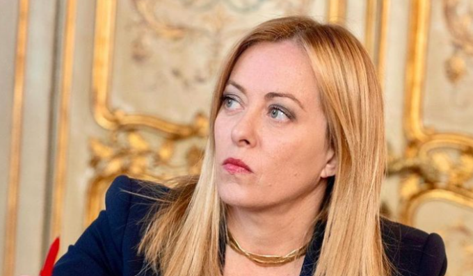 Sondaggi: primo calo (piccolo) per Fratelli d’Italia, Pd ai minimi storici alla vigilia delle primarie