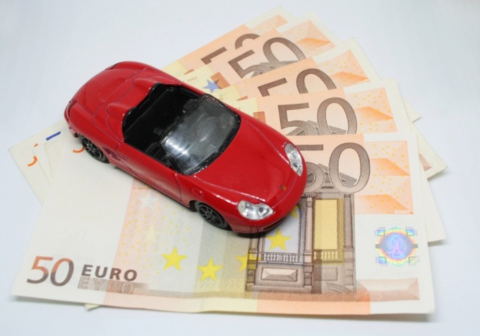 Rc auto, cambia tutto sui risarcimenti: le nuove regole e le tabelle con le cifre