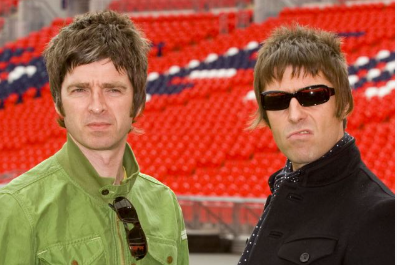 Storica reunion per gli Oasis! Liam Gallagher: “Noel mi ha telefonato, che faccio lo mando aff…?”