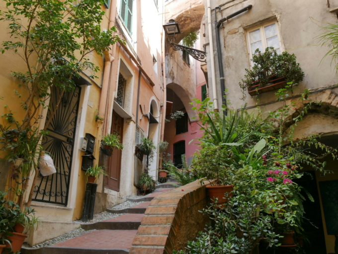 Sanremo, Vivila & Amala