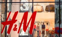 H&M deve licenziare 1500 dipendenti e li sottopone a un test d'intelligenza per decidere a chi tocca