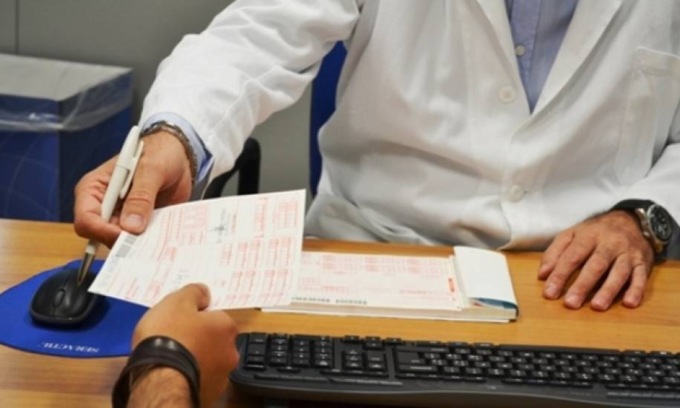 Le ricette mediche elettroniche sono salve: fino a quando si potranno fare ancora via mail, sms e WhatsApp