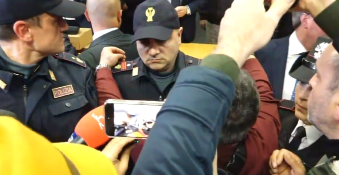 Sentenza Rigopiano, assolti in 25 e 4 condanne. Un superstite al giudice: “Non finisce qui”