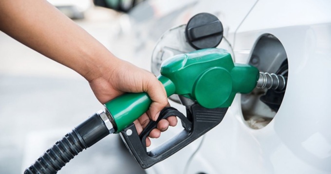 Motori termici salvi anche dopo il 2035: sì agli e-fuel sintetici, no ai biocarburanti