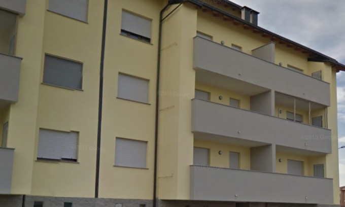 Uccide a fucilate la moglie e il barboncino, poi si toglie la vita: dramma a Lumellogno