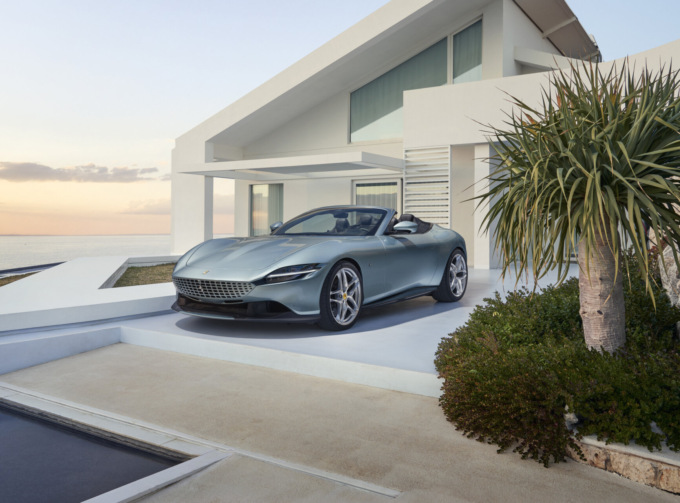 Ferrari Roma Spider, l’ultimo sogno prodotto da Maranello