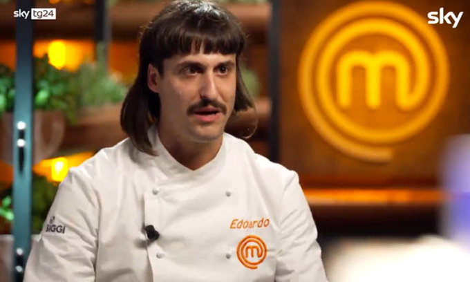 Ex rider disoccupato vince Masterchef Italia 2023 (e 100mila euro)
