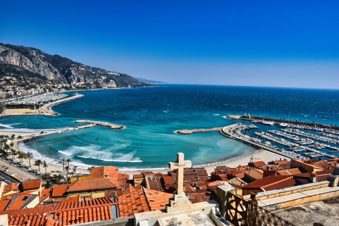 Casa all’estero, gli italiani la cercano subito dopo il confine