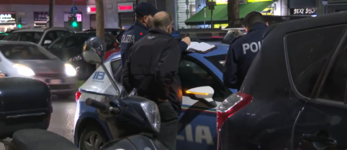 Follia a Milano Centrale: sei persone ferite da un irregolare che era già stato fermato un mese fa