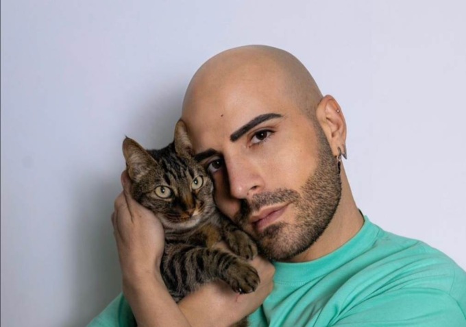 Simone Di Matteo testimonial per “Rispetto per tutti gli animali”: “La loro esistenza merita il medesimo rispetto e valore che viene dato alla nostra”