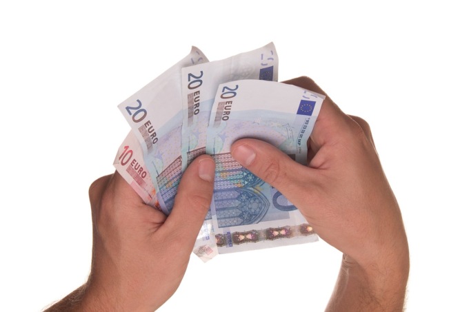 Di quanto e per chi aumentano gli stipendi da maggio
