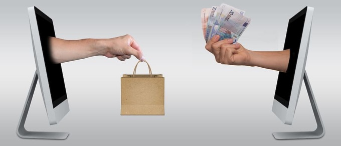 Le piattaforme di e-commerce dovranno segnalare al Fisco i venditori che fatturano più di 2mila euro l’anno