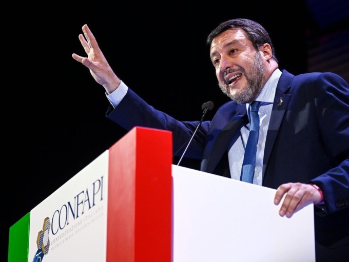 Ladri a casa di Salvini: cosa è successo