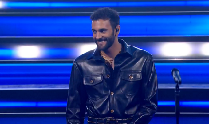 Comune sardo a Mengoni: “No, la cittadinanza onoraria non te la diamo più!”