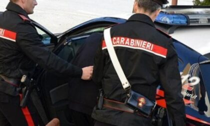 Carabiniere si laurea (con 110) e durante la festa sventa una rapina