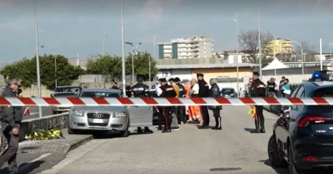 Aurora, 7 anni, investita dall’auto della mamma in retromarcia