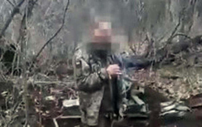 Orrore per video sui social con decapitazioni di soldati ucraini da parte dei russi