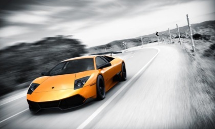In Autostrada a 253 Km/h in Lamborghini: multa e patente sospesa
