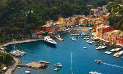 Portofino fa la guerra ai "cafoni dei selfie": divieto di sosta per foto nel Comune