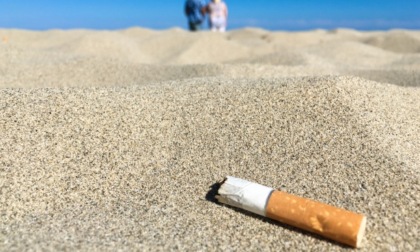 Riccione è solo l'ultima: quali sono le spiagge dove non si può fumare in Italia