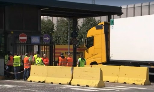 Altri tre morti e tre feriti gravi. E proprio oggi è la giornata della salute e sicurezza sul lavoro…