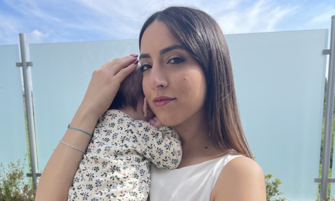 Mamma contro ogni pronostico: primo caso al mondo di gravidanza naturale dopo aver sconfitto un tumore raro alle pelvi