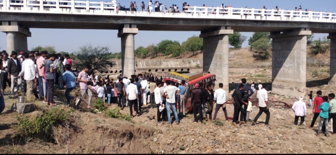 Autobus precipita da un ponte anche in India: 15 morti e 20 feriti