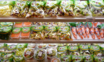 Nei supermercati niente più buste di insalata (e non solo): tutti i prodotti che potreste non trovare più
