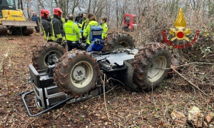 Ancora incidenti sul lavoro col trattore: agricoltore si ribalta e muore schiacciato in Toscana