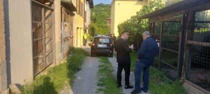 Ancora un dramma familiare, spara all’ex compagna e si uccide