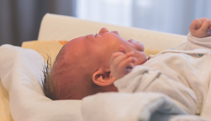 Perché nelle farmacie manca l’amoxicillina (ed è un grosso guaio per i bimbi)