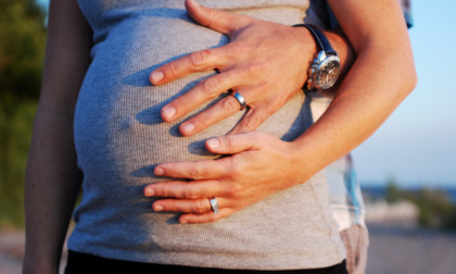Come cambia il congedo parentale 2023: tutte le novità sulla maternità e la paternità