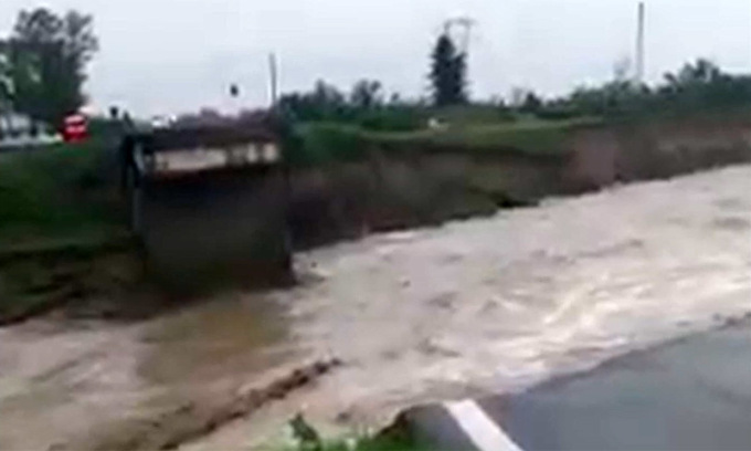 “Il ponte è crollato davanti ai miei occhi”. Alluvione Emilia: tutte le bollette sospese